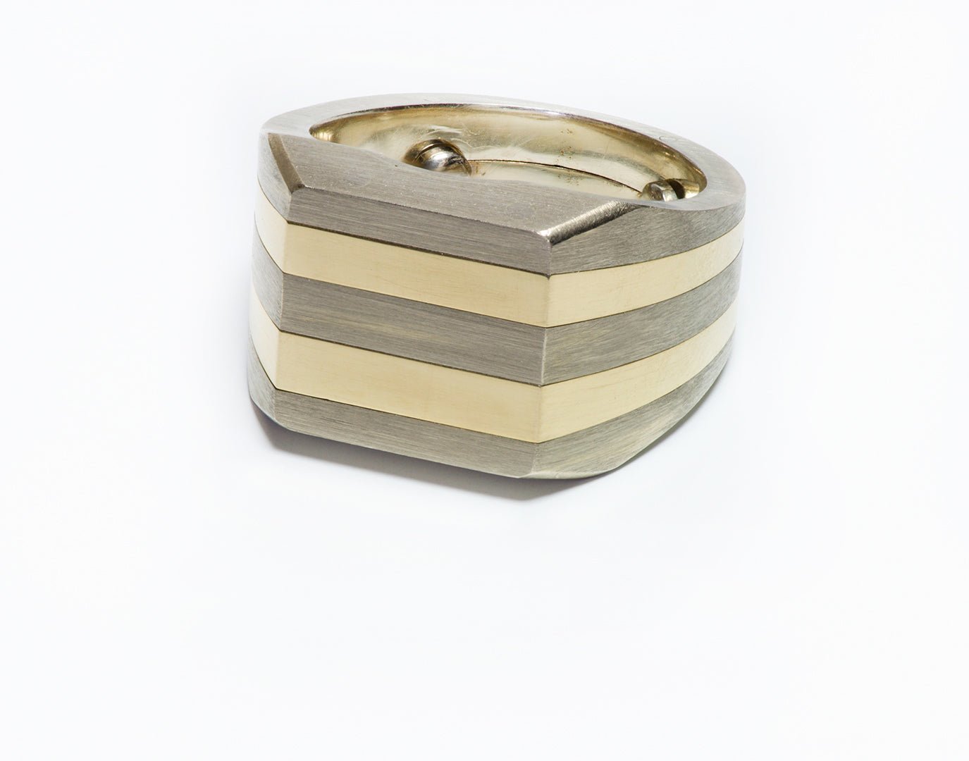 M. Gerard Paris Andre Vassort 18K Gold Men's Ring