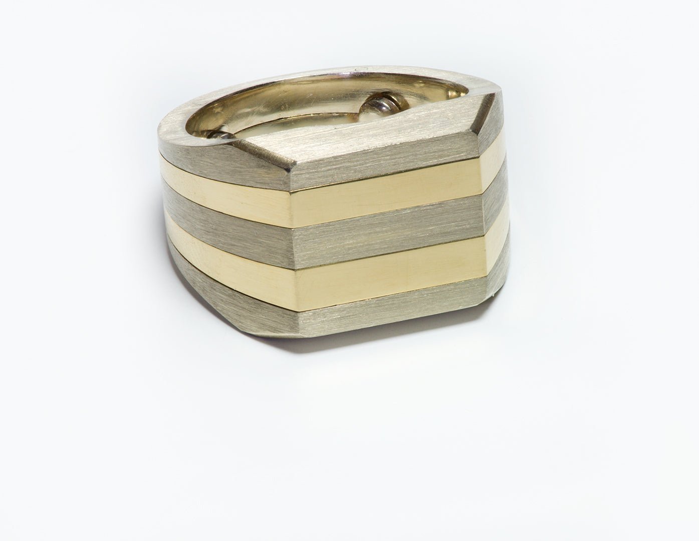 M. Gerard Paris Andre Vassort 18K Gold Men's Ring