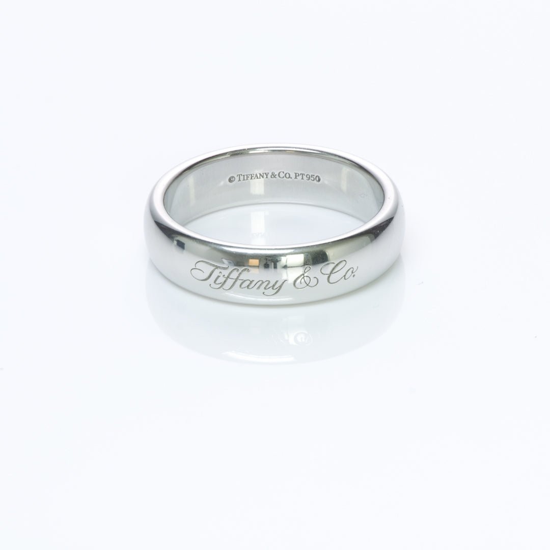 Men’s Tiffany & Co. Platinum Wedding Band