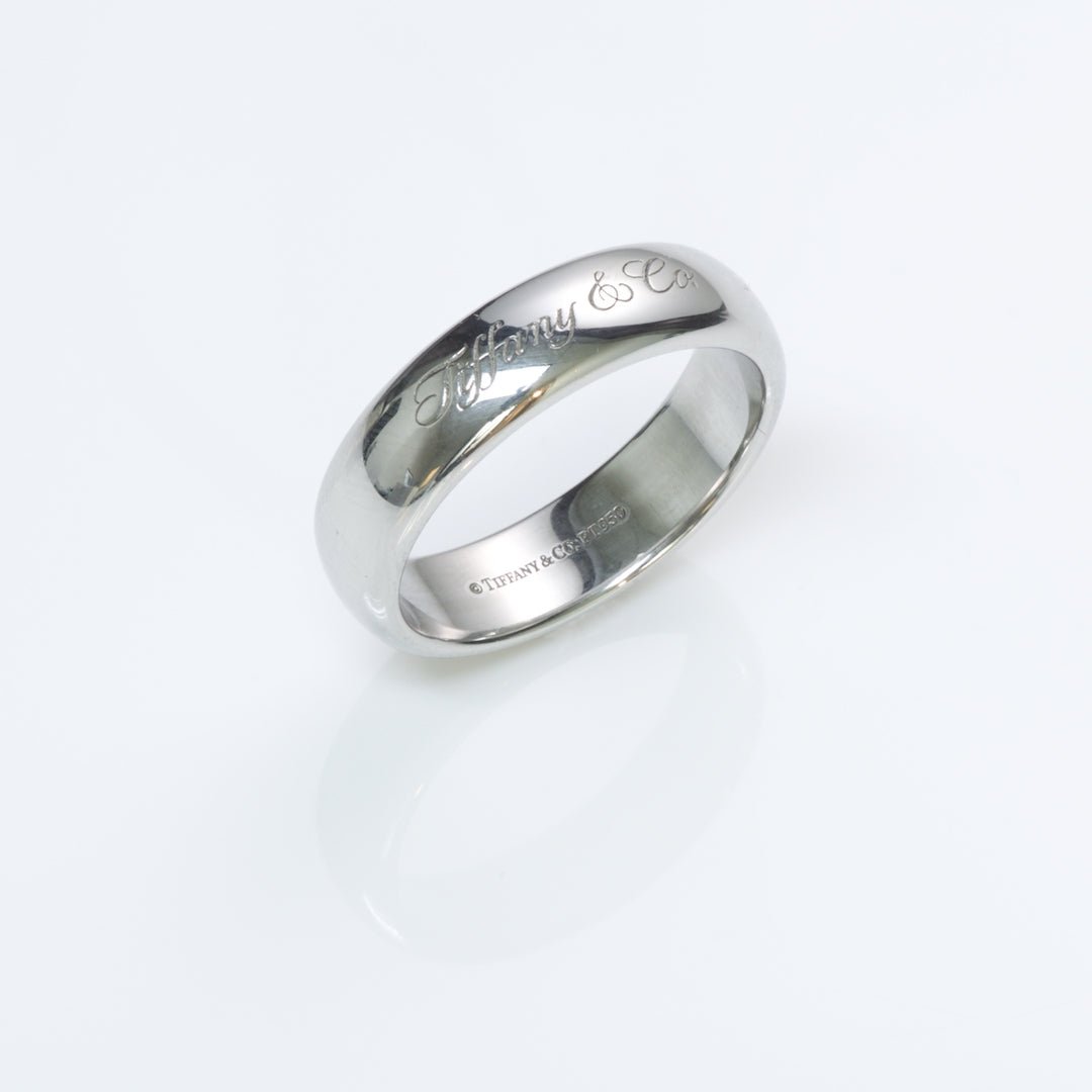 Men’s Tiffany & Co. Platinum Wedding Band
