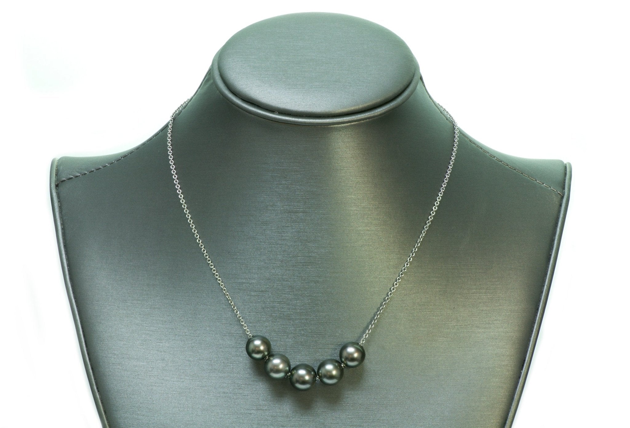 Mikimoto Pearls in Motion 18K Gold Necklace