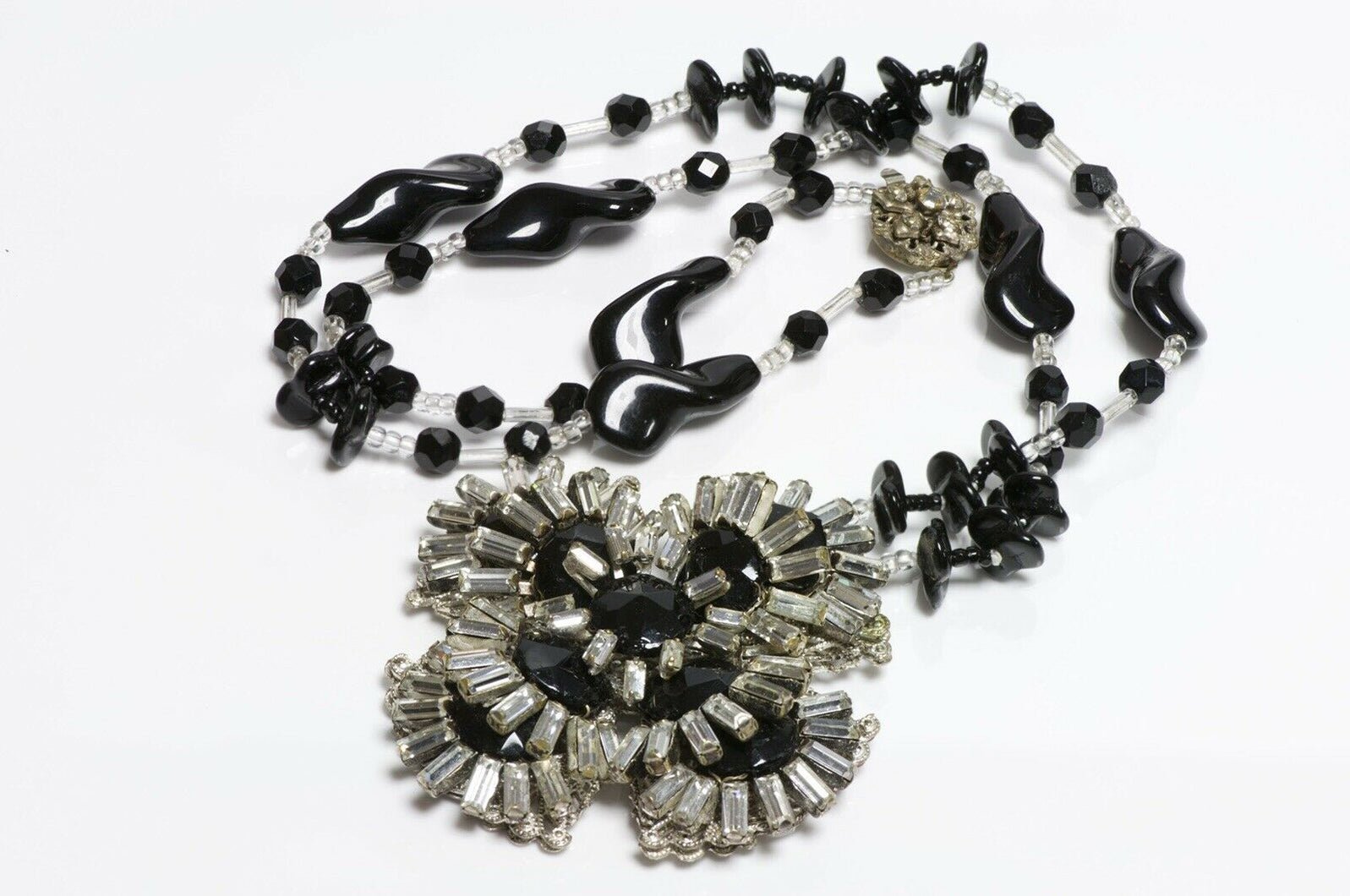 Miriam Haskell 1950’s Black Glass Beads Flower Necklace