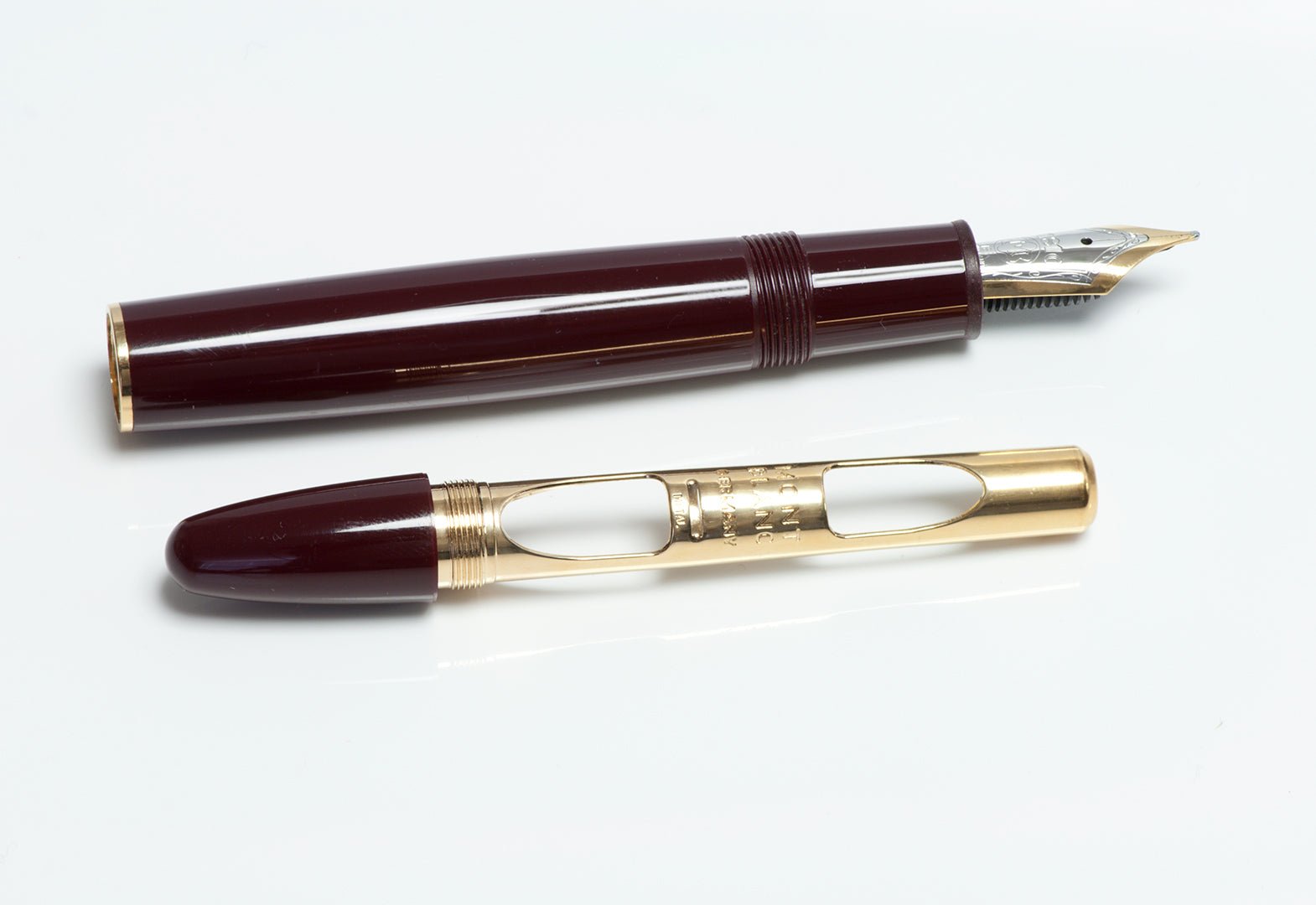 Montblanc Solitaire Doue Vermeil Bordeaux Burgundy Cartridge Fill Fountain Pen