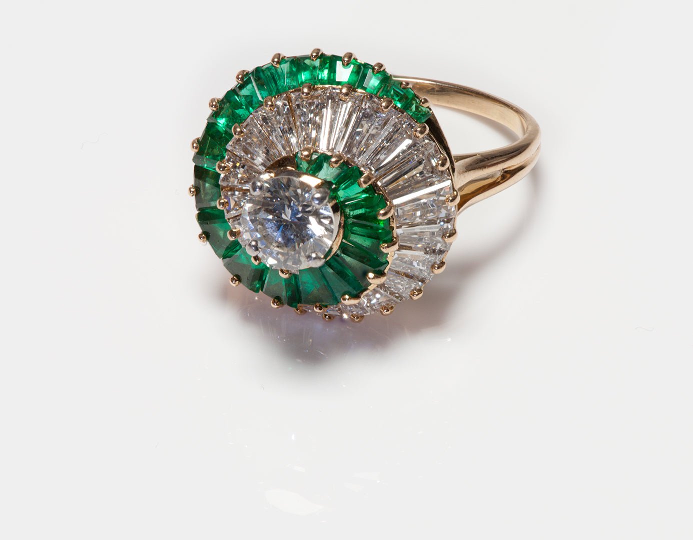 Oscar Heyman 18K Gold Emerald & Diamond Swirl Ring