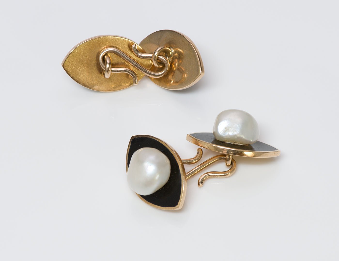 Pearl Gold Onyx Cufflinks
