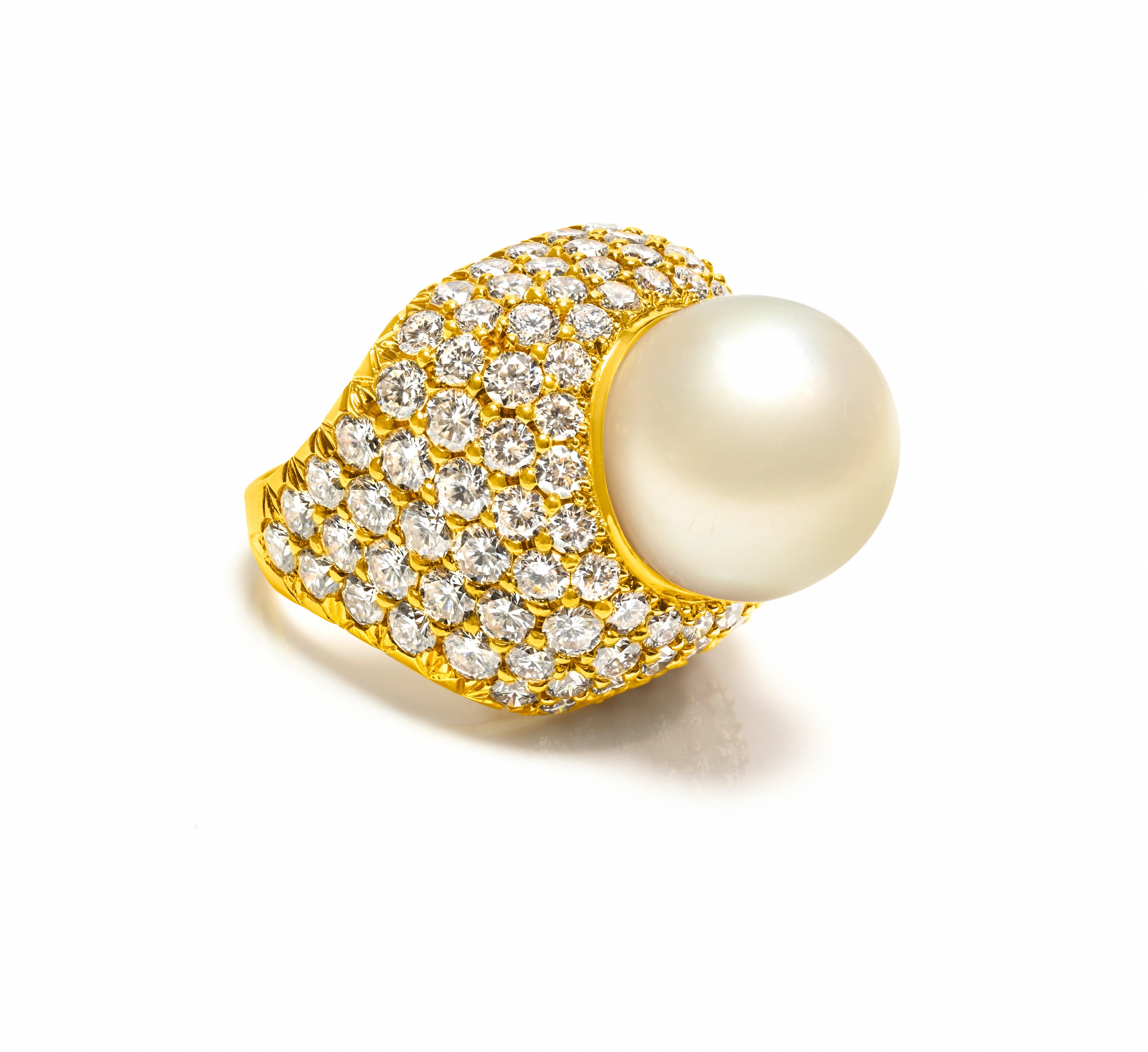 Diamond Pearl Ring 18K Gold vtg