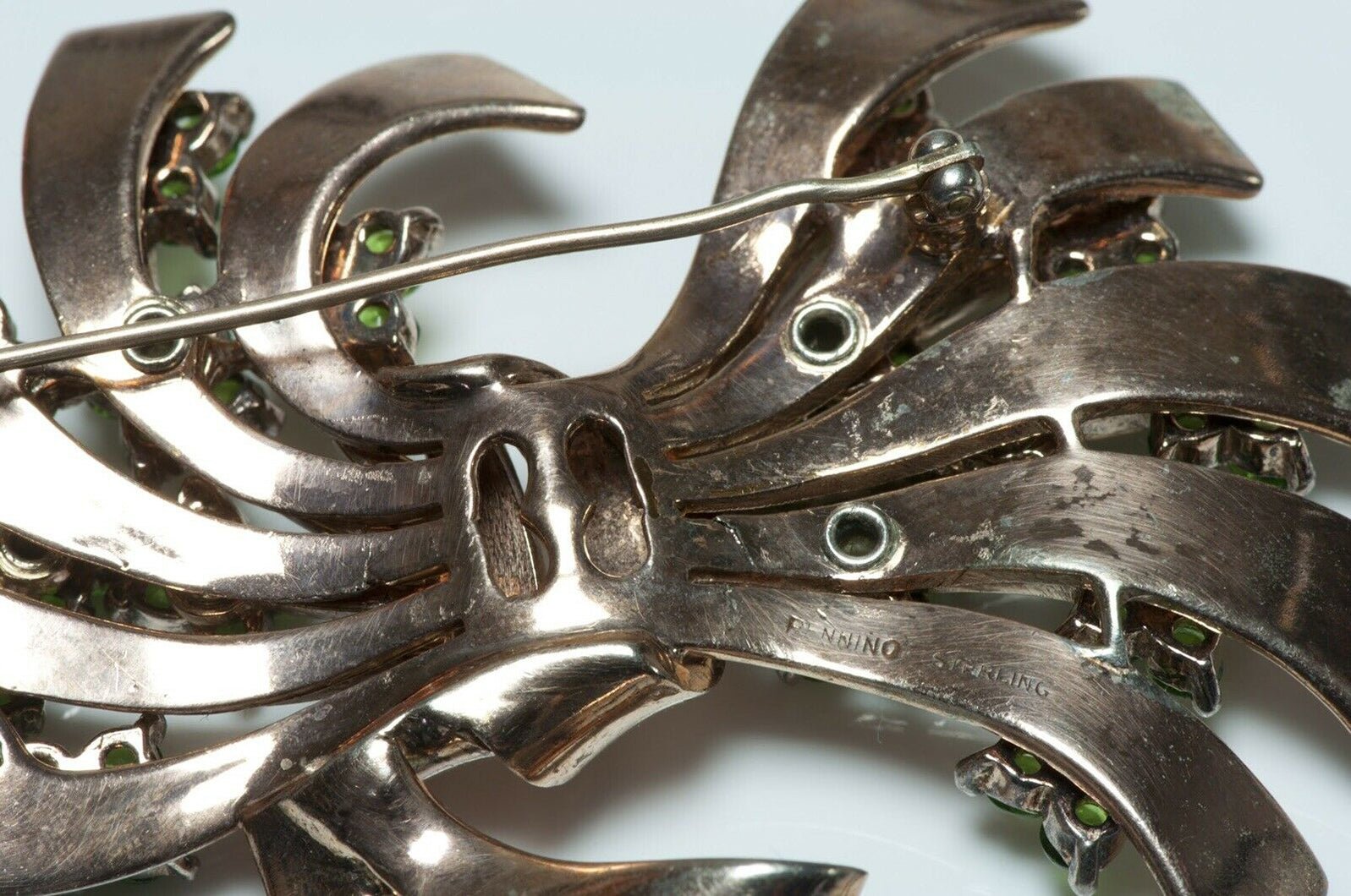 PENNINO 1940’s Sterling Silver Green Crystal Flower Bow Brooch