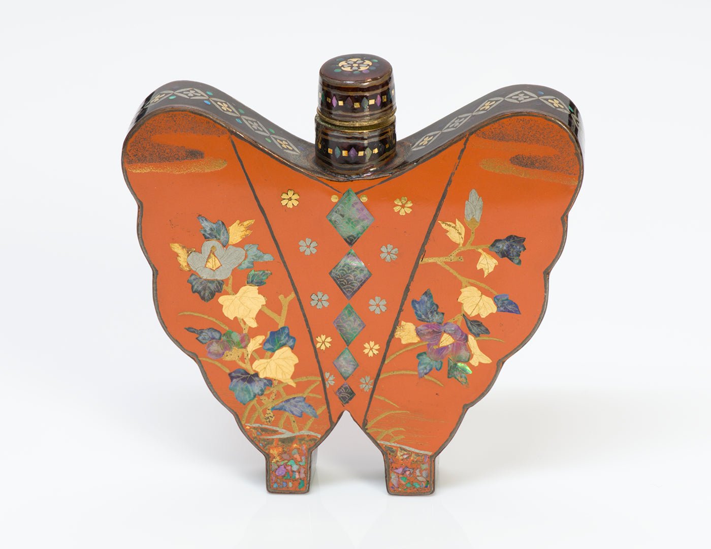 Rare 18th Century Chinese Qing Dynasty Lacquer Snuff Bottle