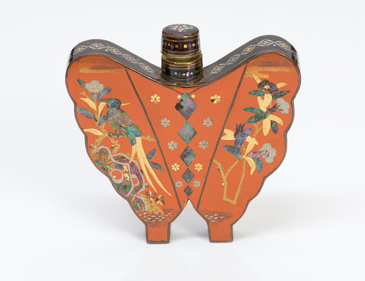 Rare 18th Century Chinese Qing Dynasty Lacquer Snuff Bottle