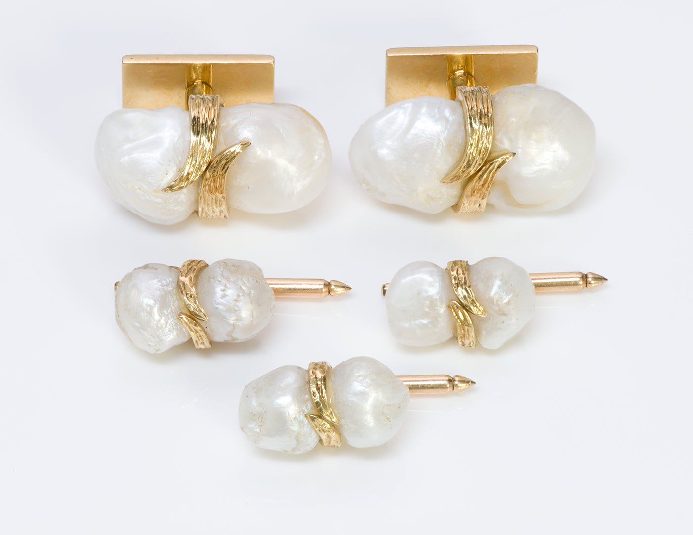 William Ruser 18K Gold Freshwater Pearl Cufflink Van Cleef Arpels Studs