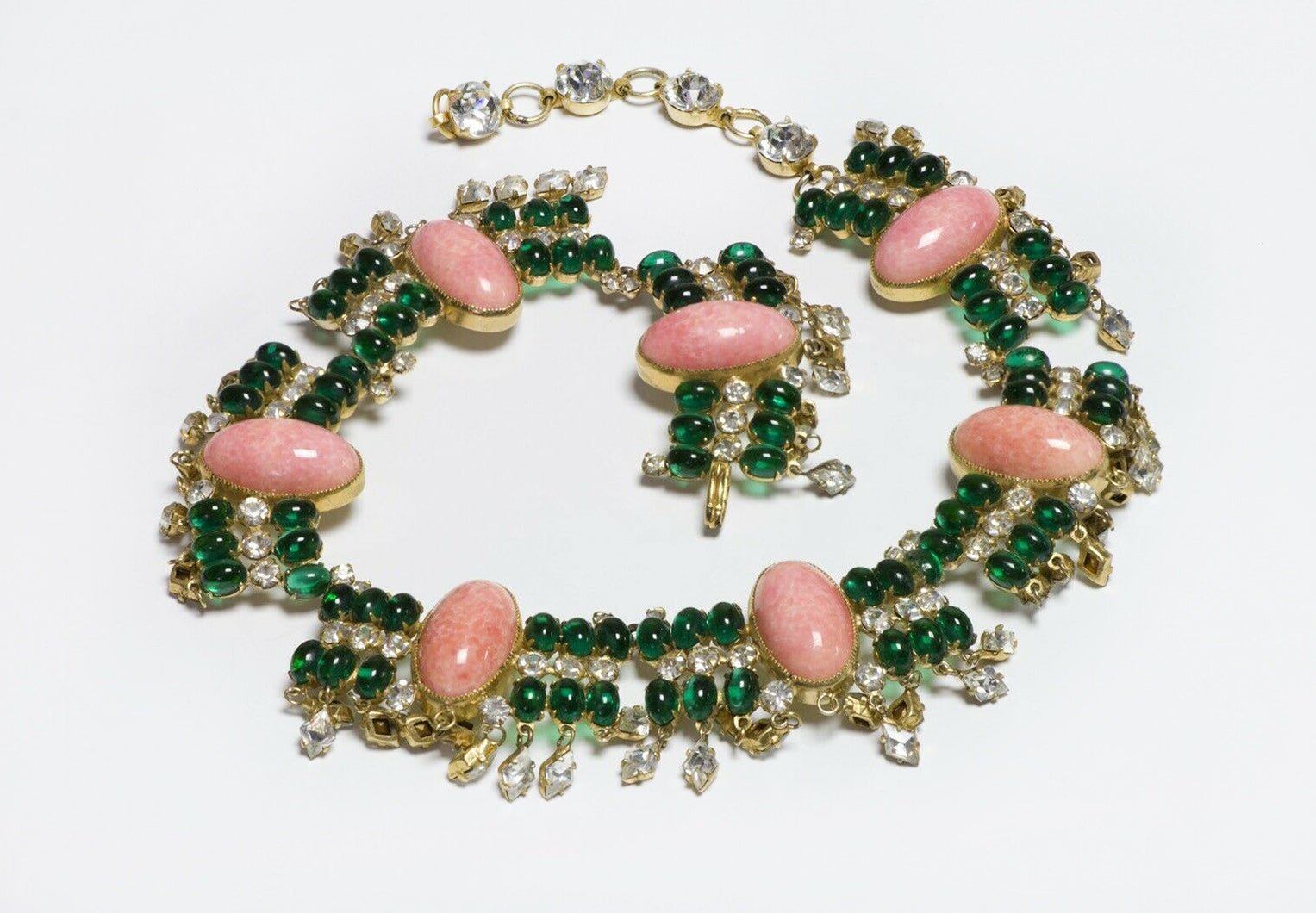 SCHREINER 1960’s Faux Coral Cabochon Green Glass Crystal Tassel Collar Necklace