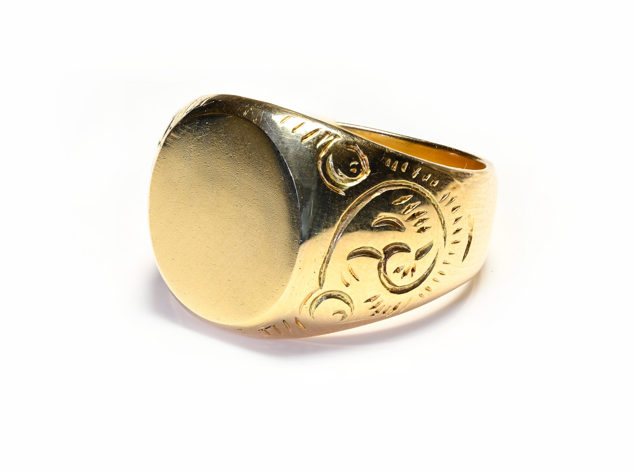Hand Engraved Gold Signet Ring Crest