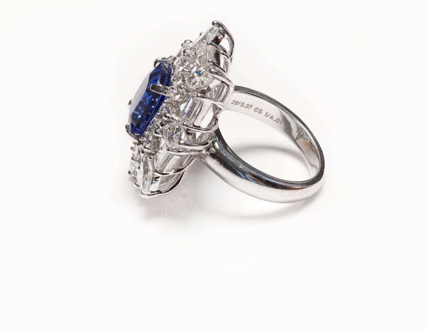 Tanzanite 18K White Gold Diamond Ring