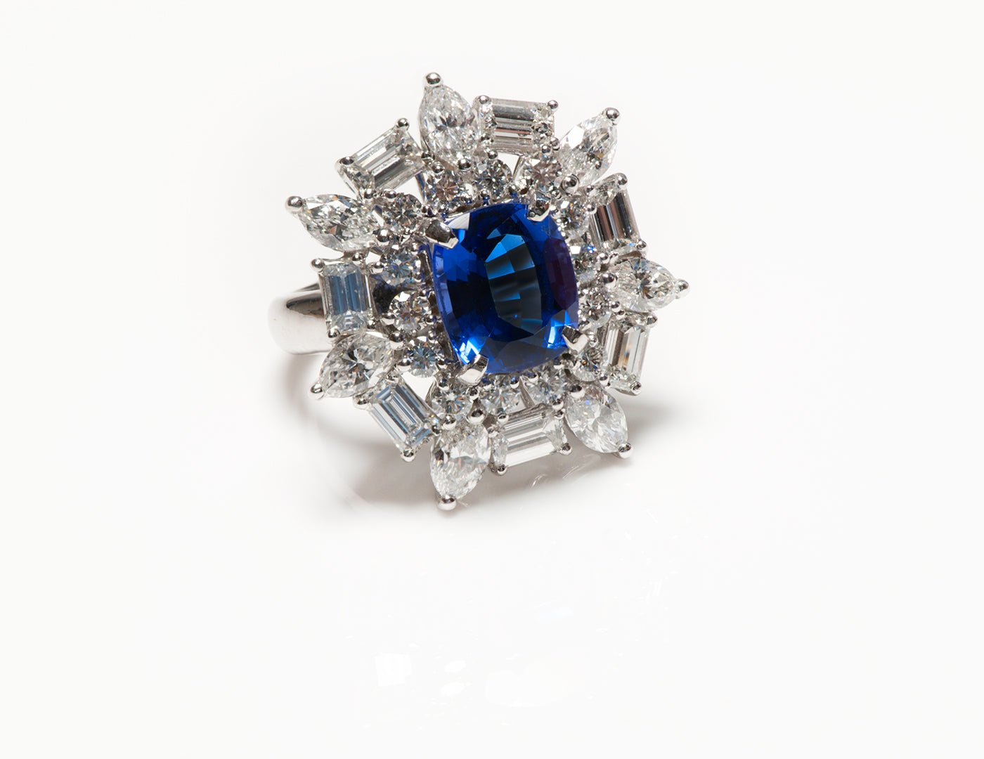 Tanzanite 18K White Gold Diamond Ring