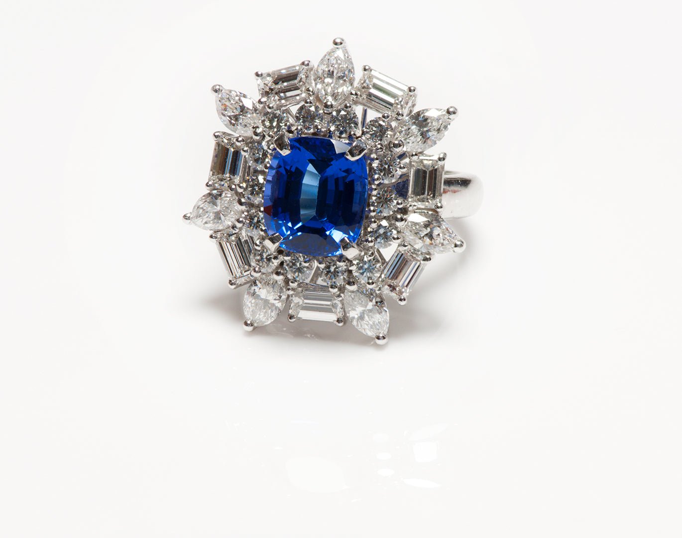 Tanzanite 18K White Gold Diamond Ring