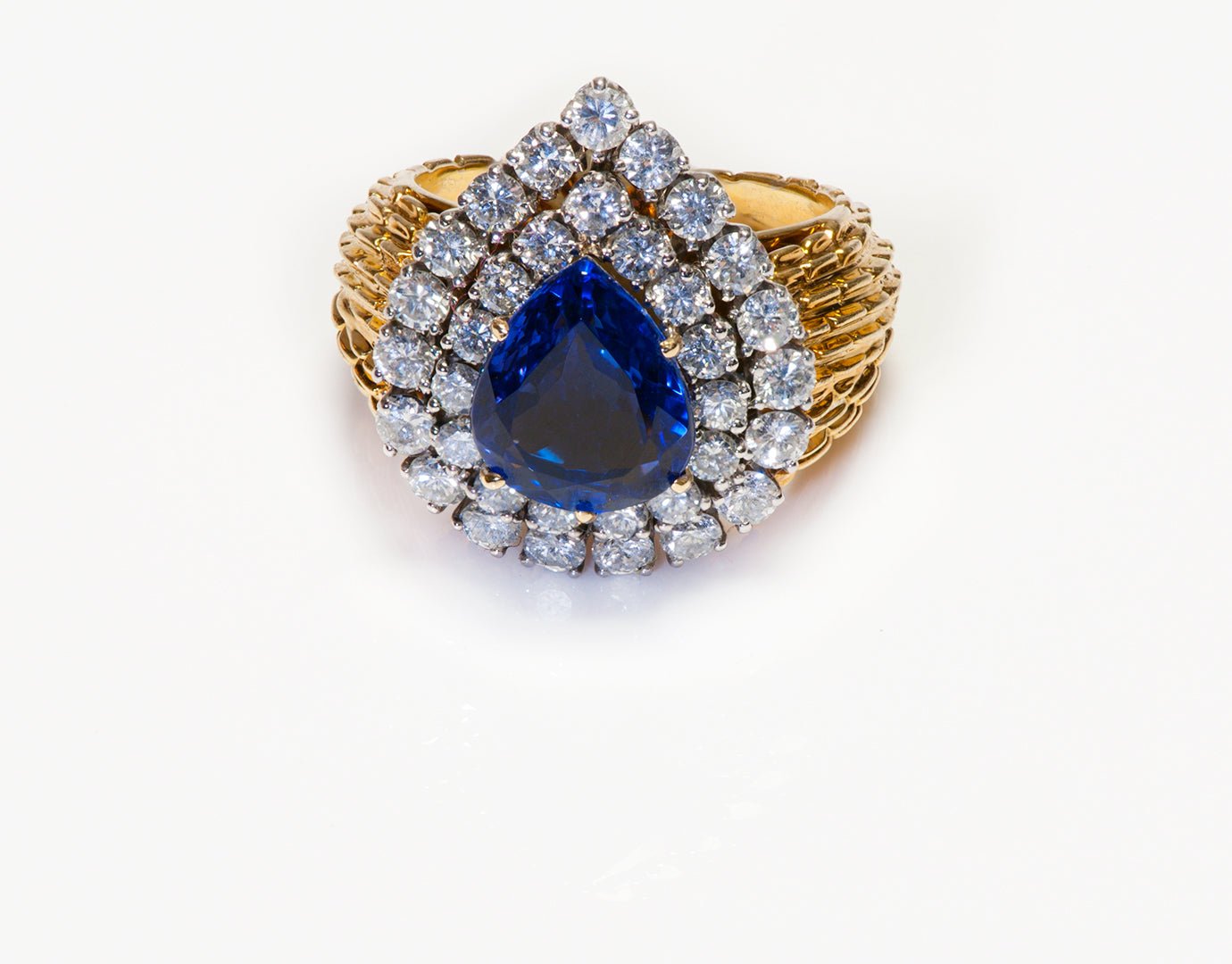 Tanzanite Diamond 18K Yellow Gold Ring