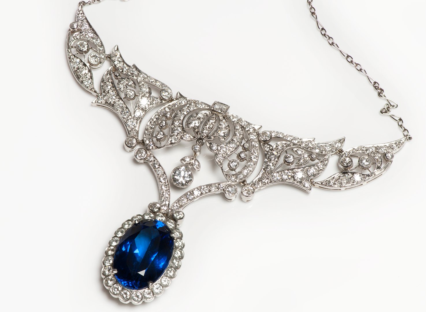 Tanzanite Diamond and Platinum Necklace