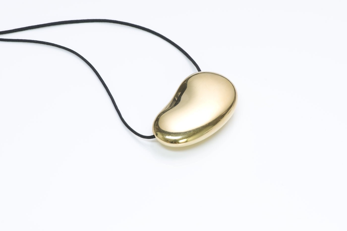 Tiffany & Co. Elsa Peretti Gold Large Bean Necklace