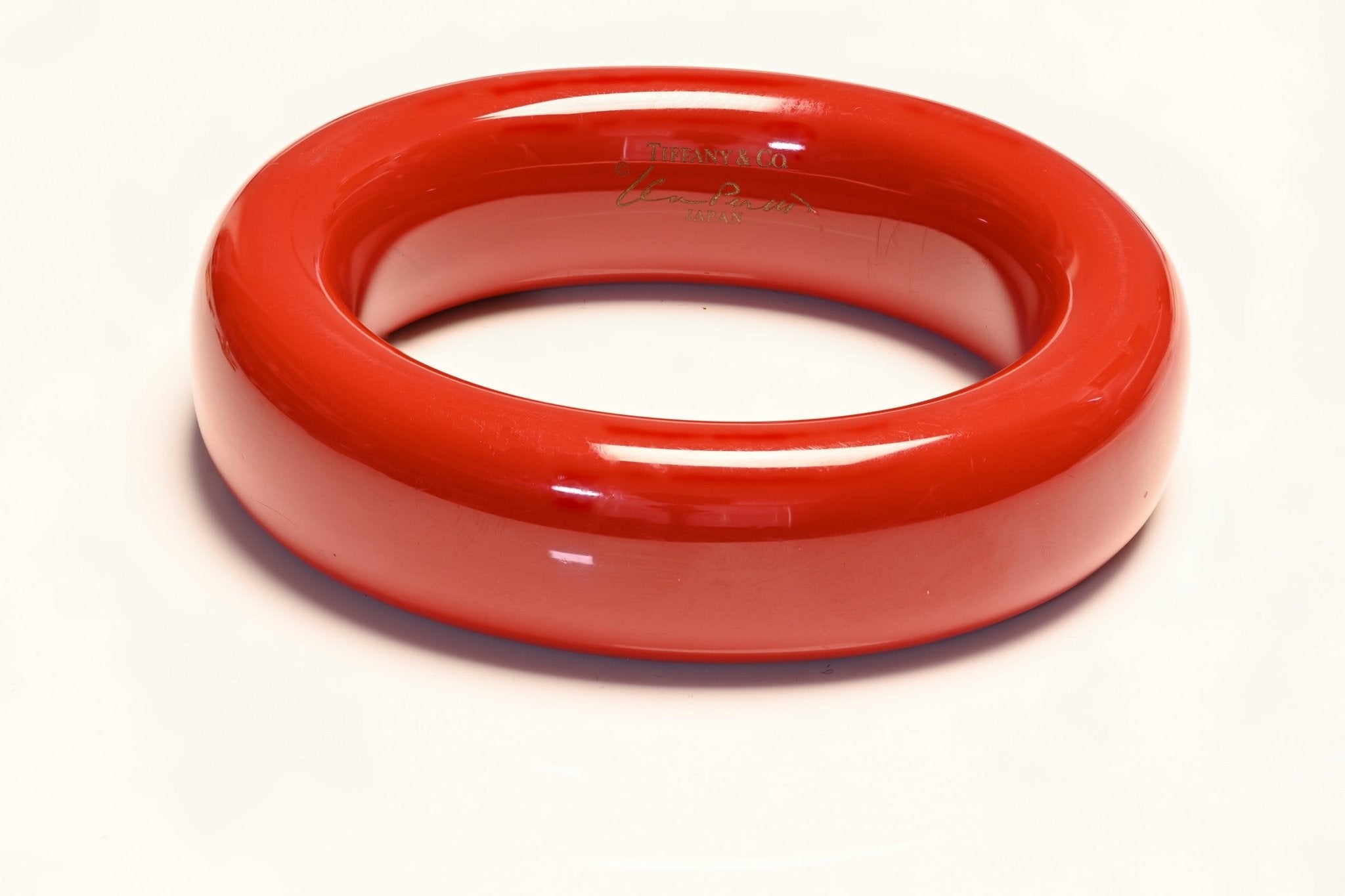 Tiffany & Co. Elsa Peretti Red Lacquered Wood Doughnut Bangle Bracelet