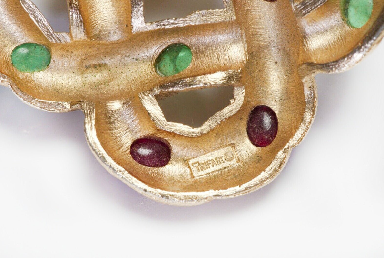 TRIFARI Gold Plated Red Green Cabochon Glass Celtic Knot Brooch