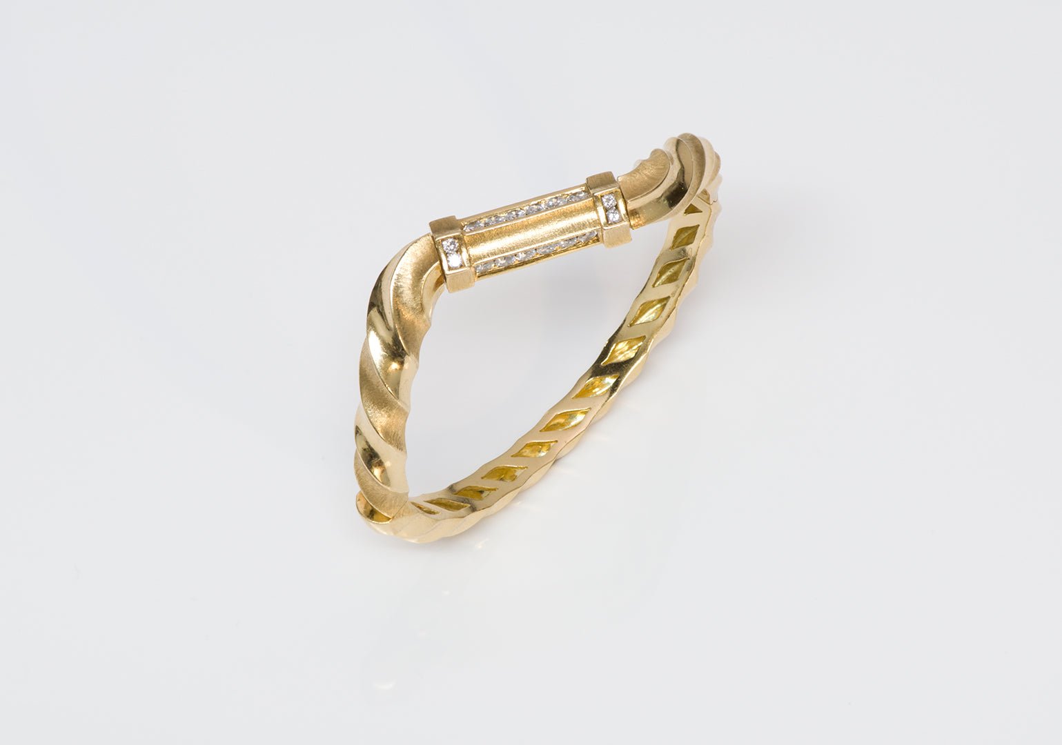 Twist 18K Gold & Diamond Bracelet