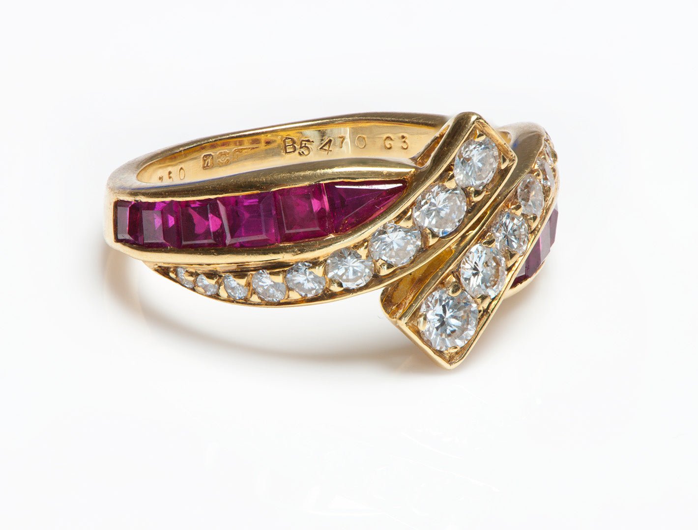 Van Cleef & Arpels 18K Gold Diamond Ruby Ring