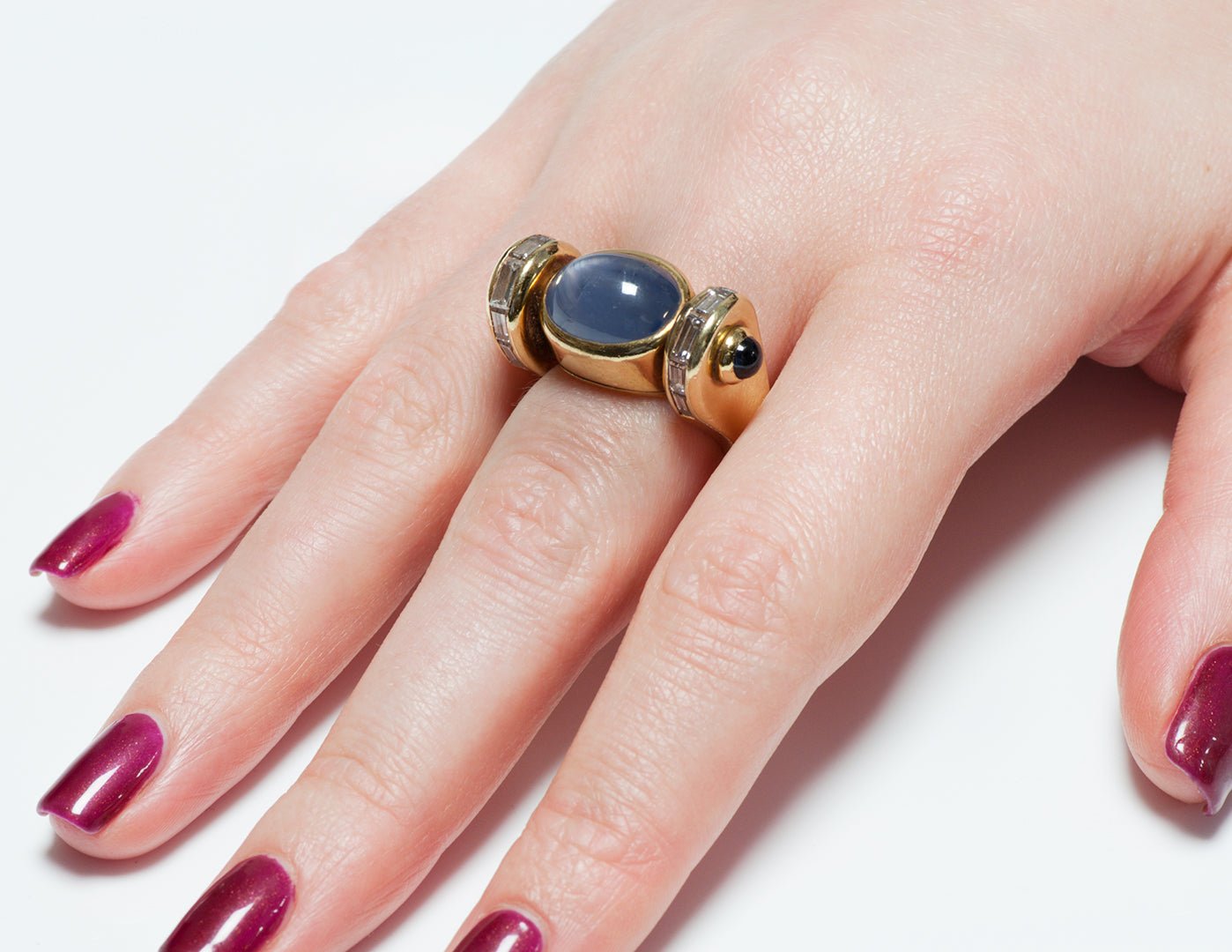 Vintage 18K Gold Star Sapphire & Baguette Diamond Ring
