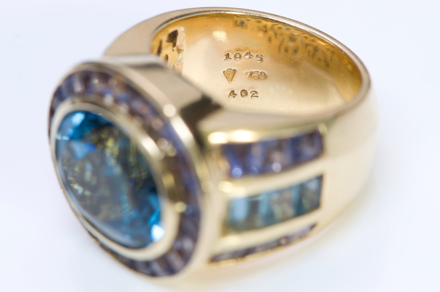 Vintage 18K Yellow Gold Blue Topaz Amethyst Ring