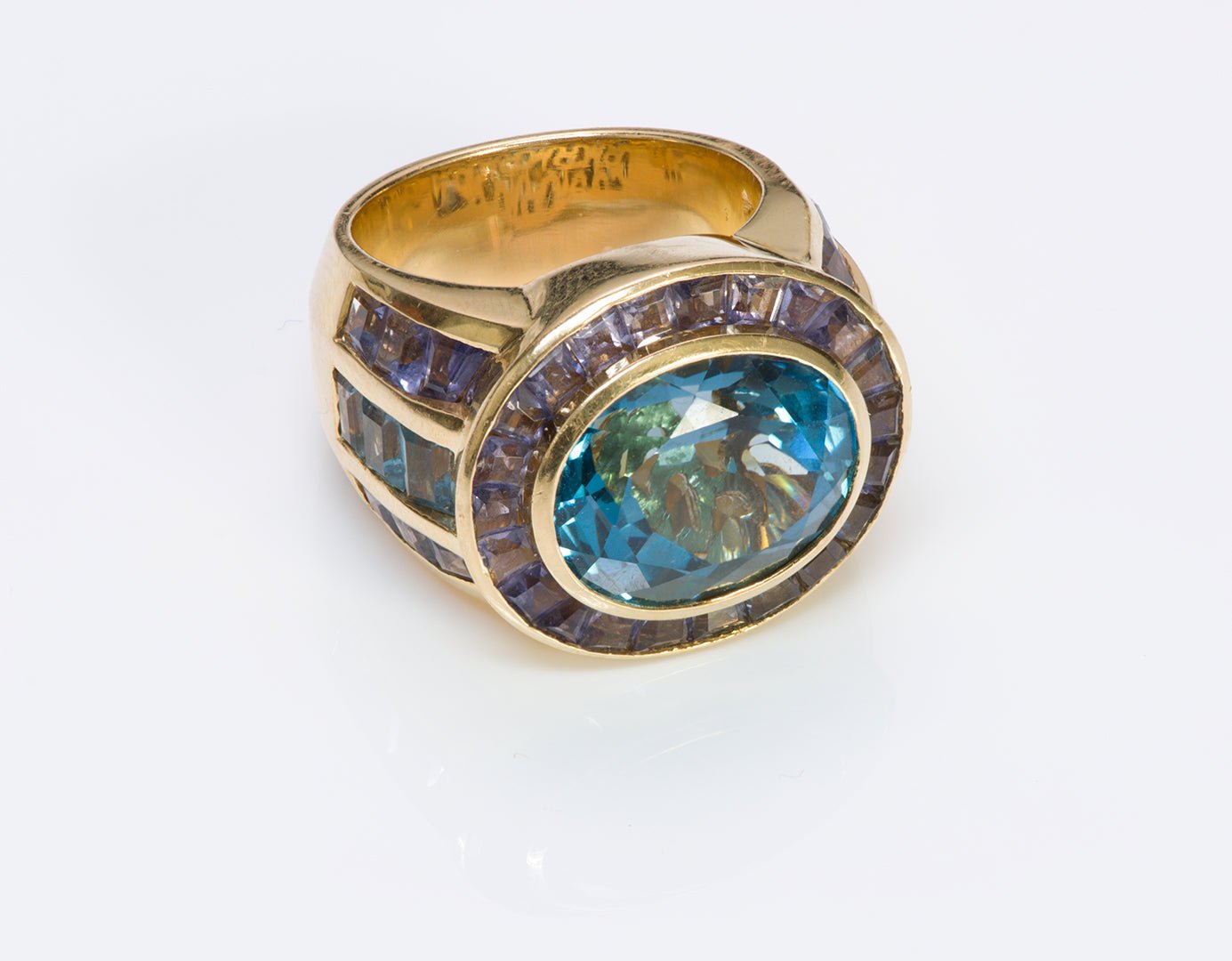 Vintage 18K Yellow Gold Blue Topaz Amethyst Ring