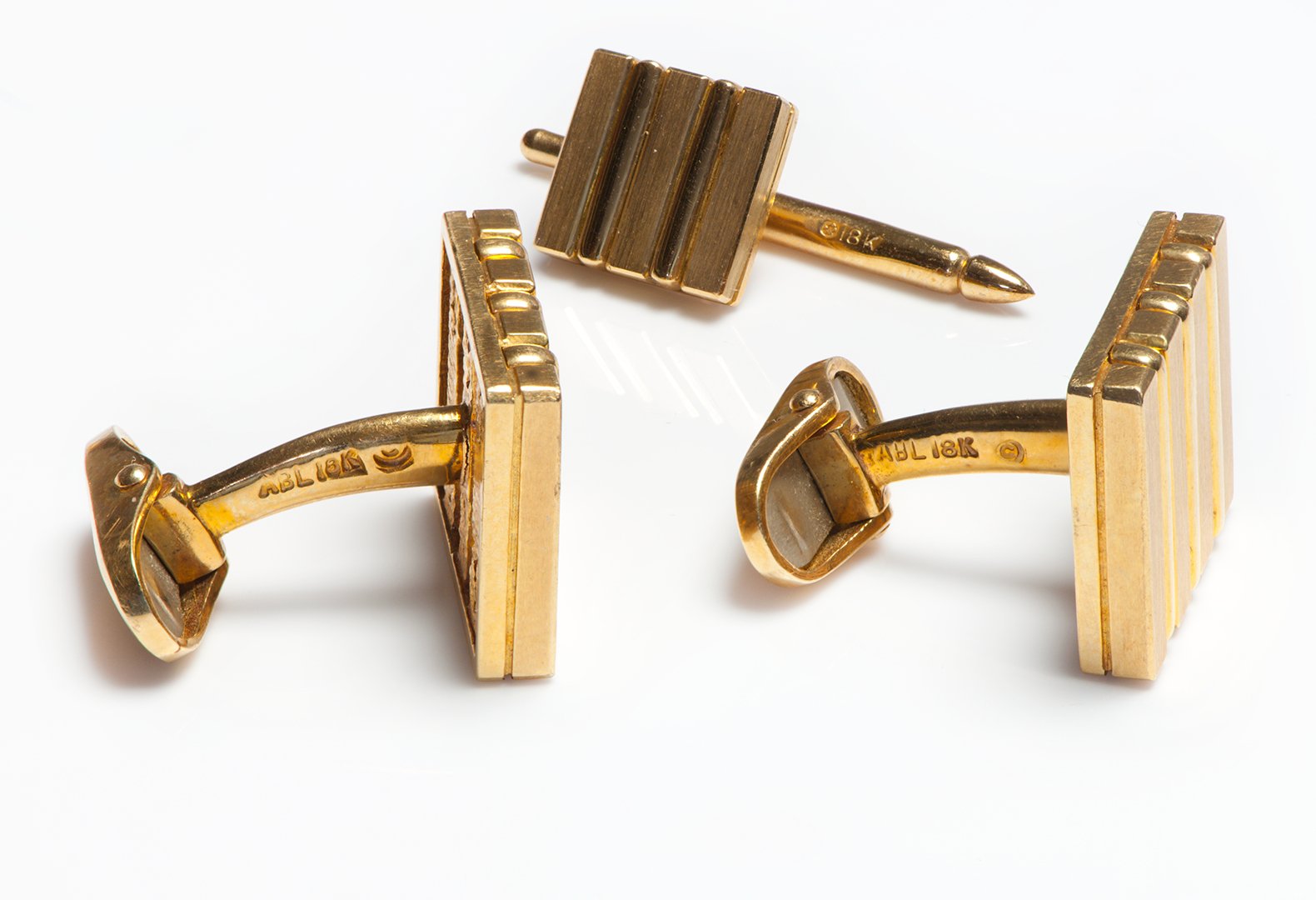 Vintage 18K Yellow Gold Cufflink 4 Stud Dress Set
