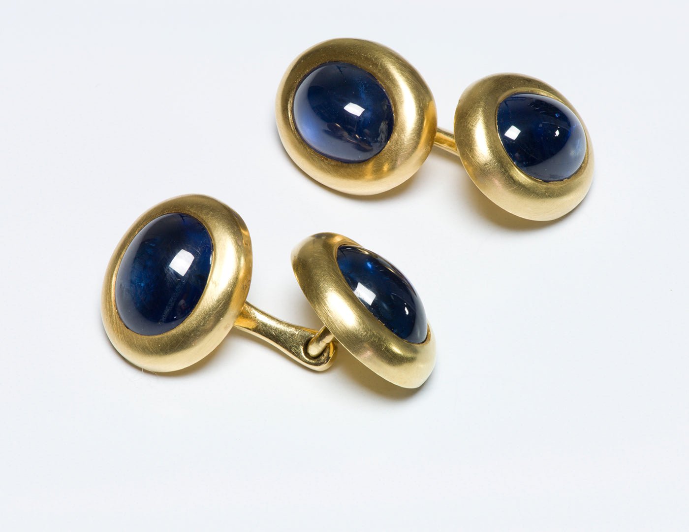 Vintage 18K Yellow Gold Oval Sapphire Cufflinks