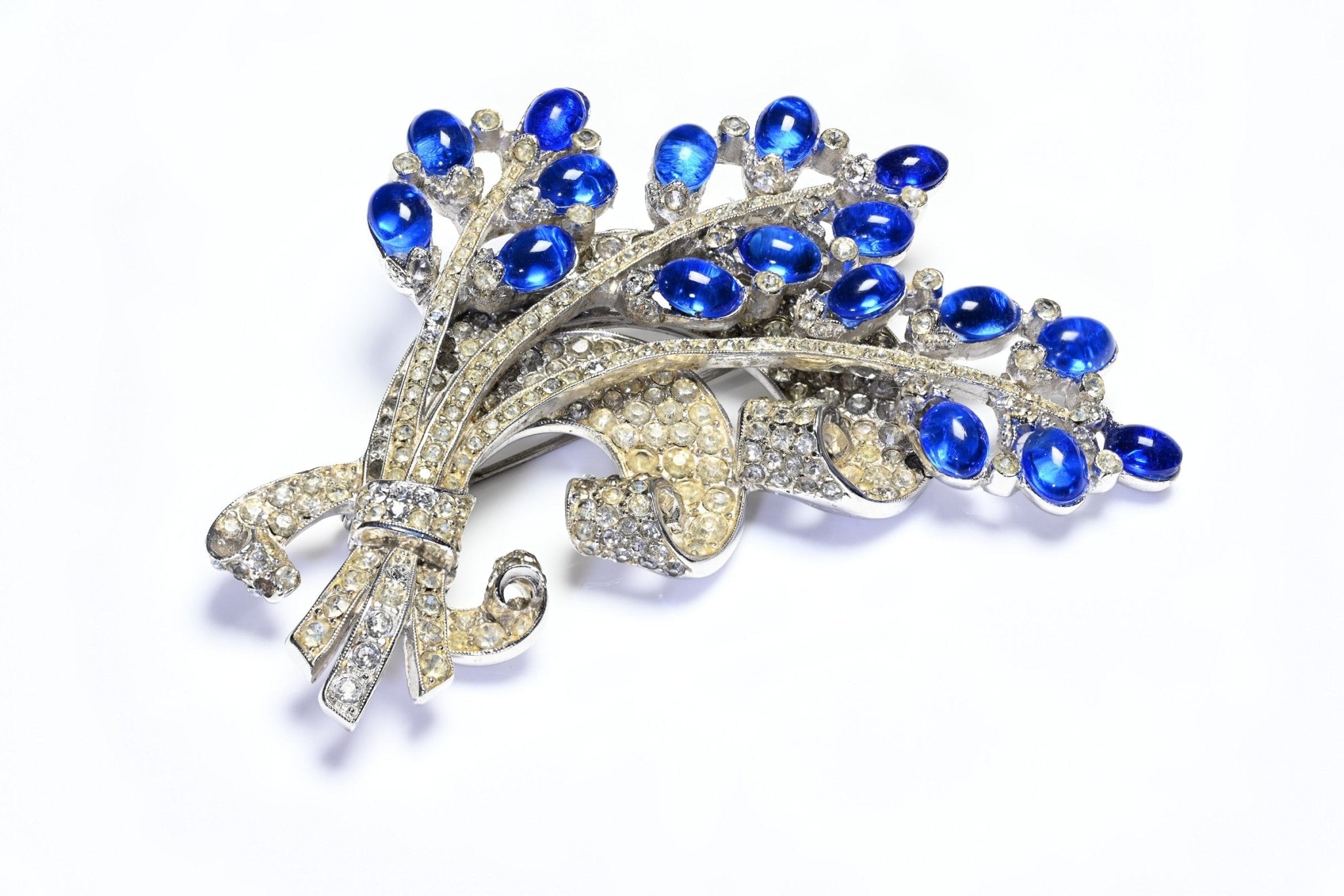 Vintage 1940’s Coro Rhodium Plated Blue Cabochon Glass Bouquet Flower Brooch