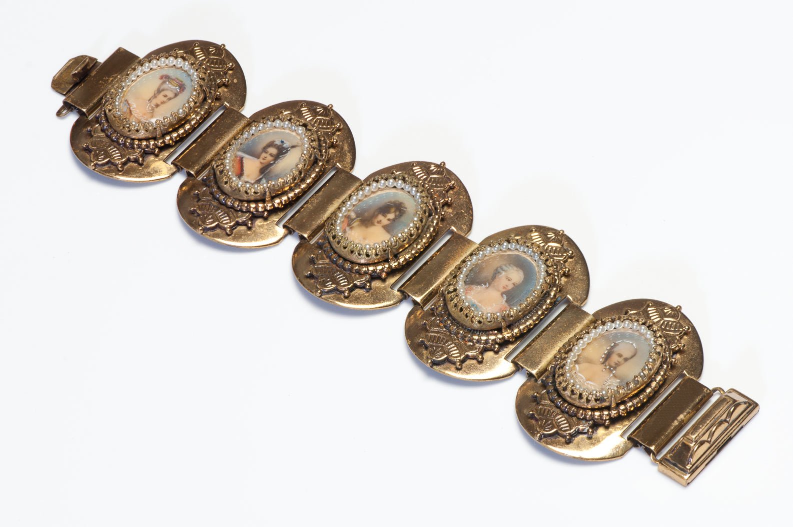 Vintage 1940’s Victorian Style Lady Portrait Pearl Bracelet