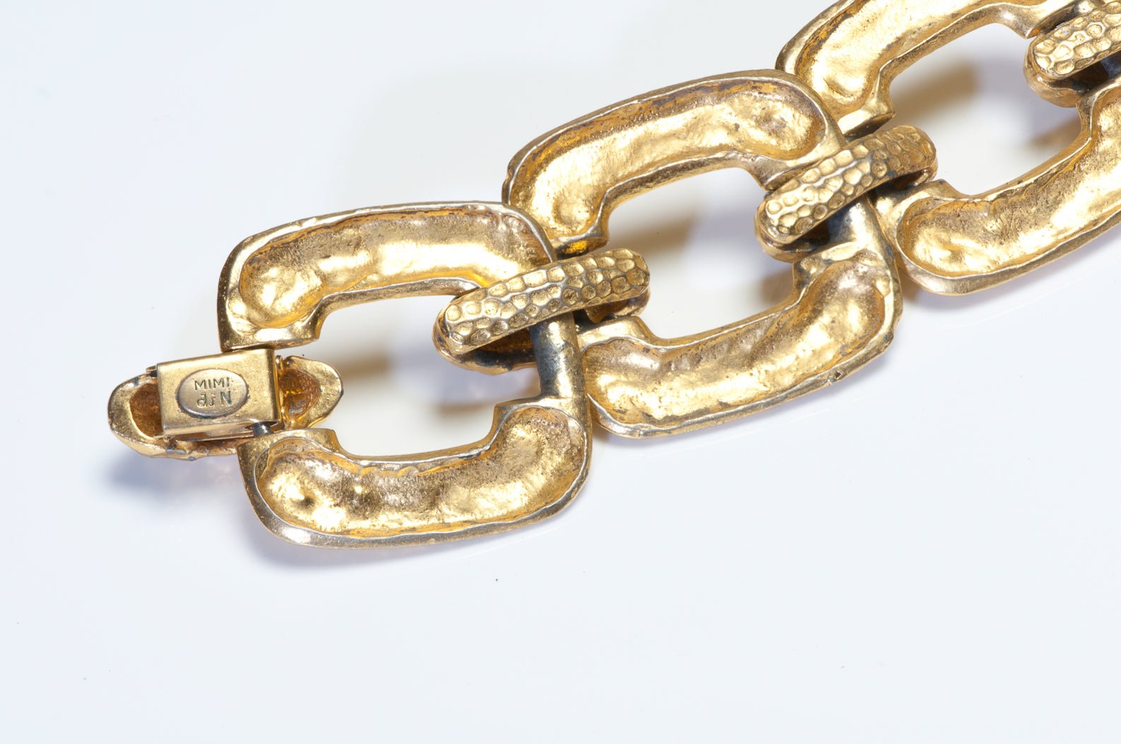 Vintage 1970’s Mimi di N Wide Gold Plated Hammered Chain Link Collar Necklace
