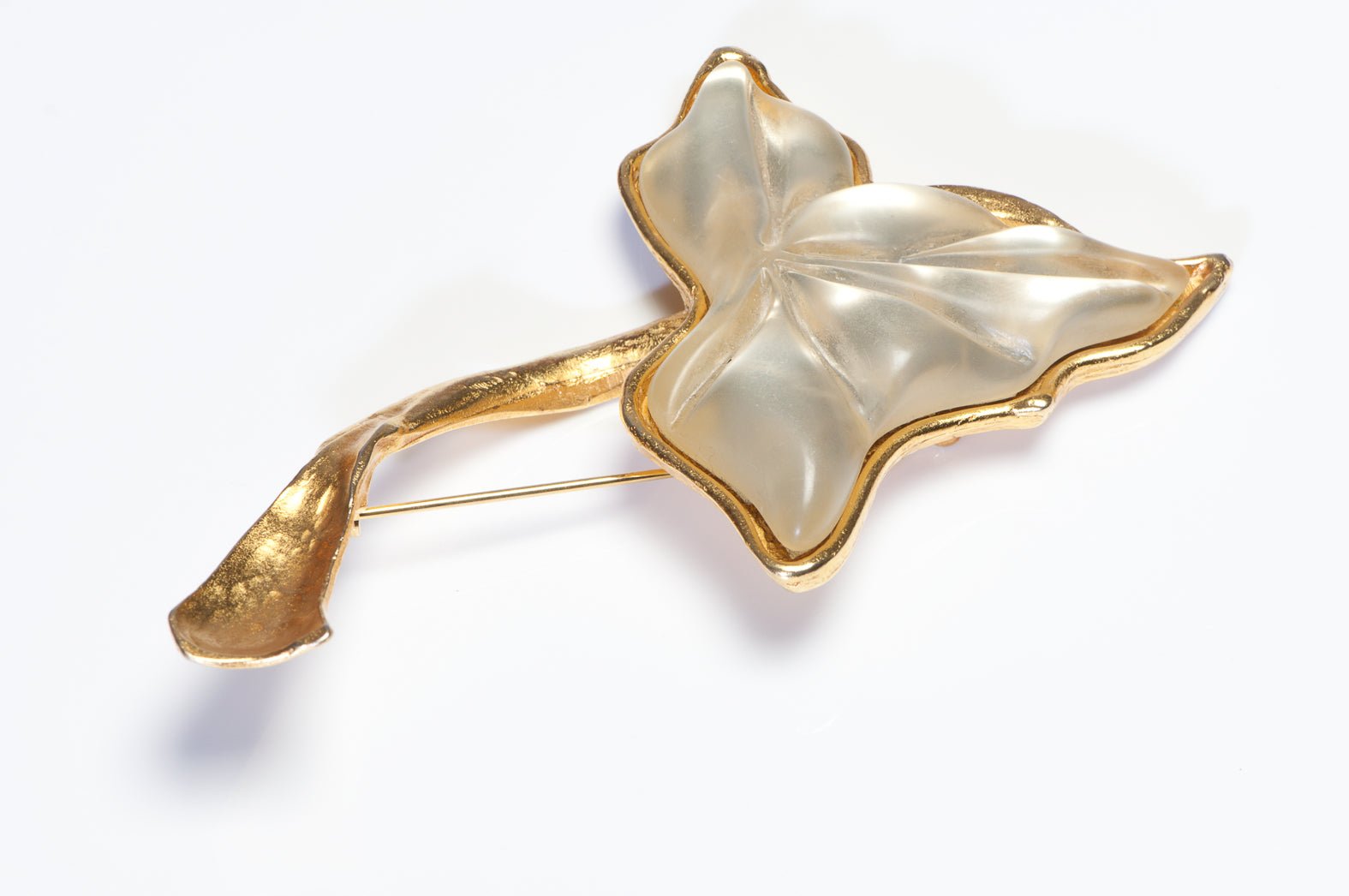 Vintage Antigona Paris Large Gold Plated Lucite Leaf Brooch