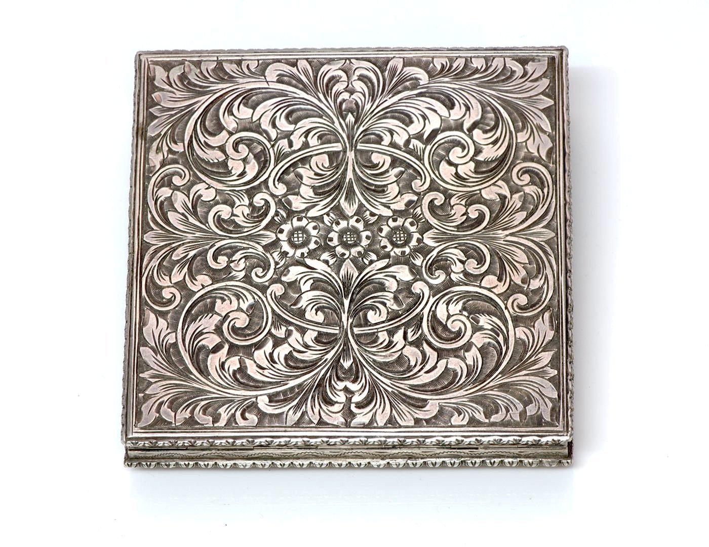 Vintage Carnelian Engraved Silver Compact