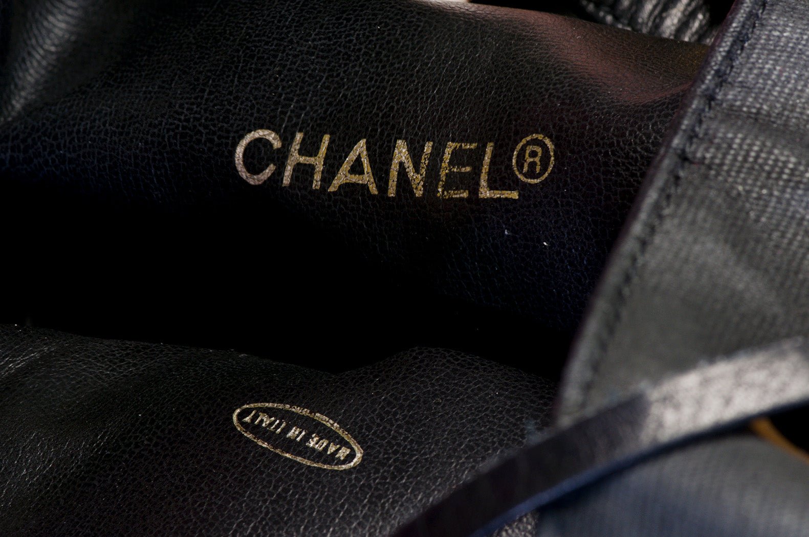 Vintage Chanel CC 1986-88 Black Quilted Leather Canvas Drawstring Bucket Bag
