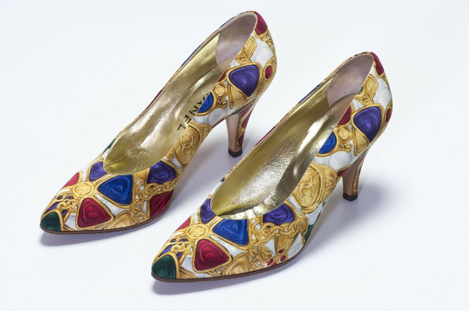 Vintage CHANEL Paris Gripoix Satin Women’s Heels