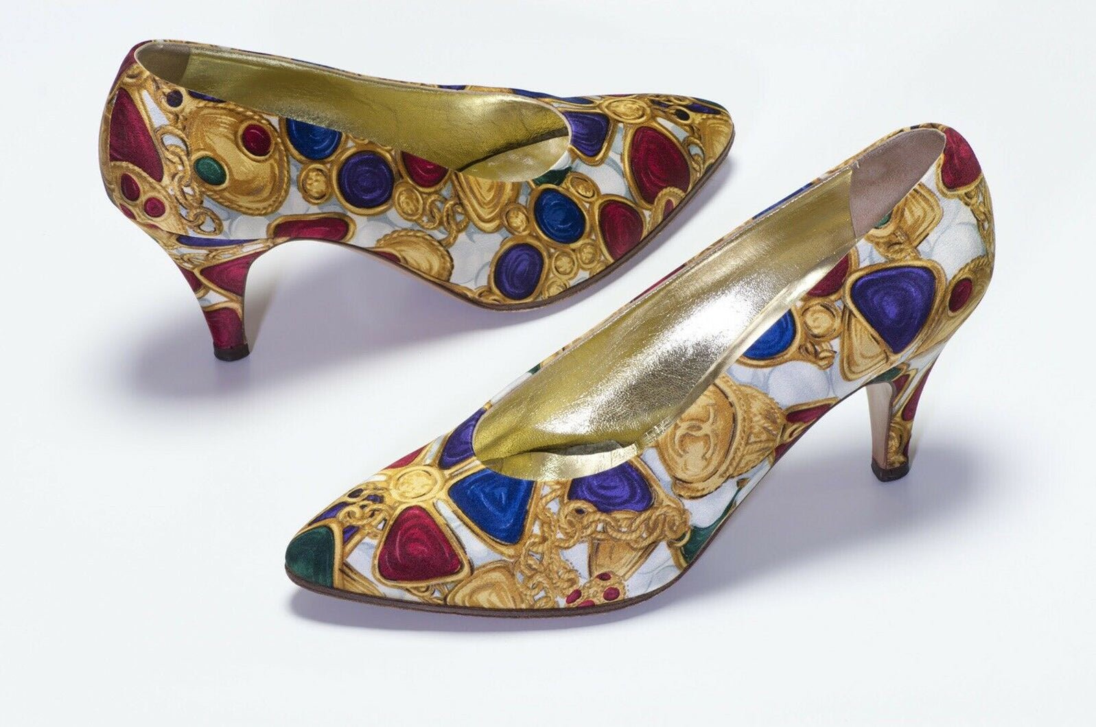 Vintage CHANEL Paris Gripoix Satin Women’s Heels