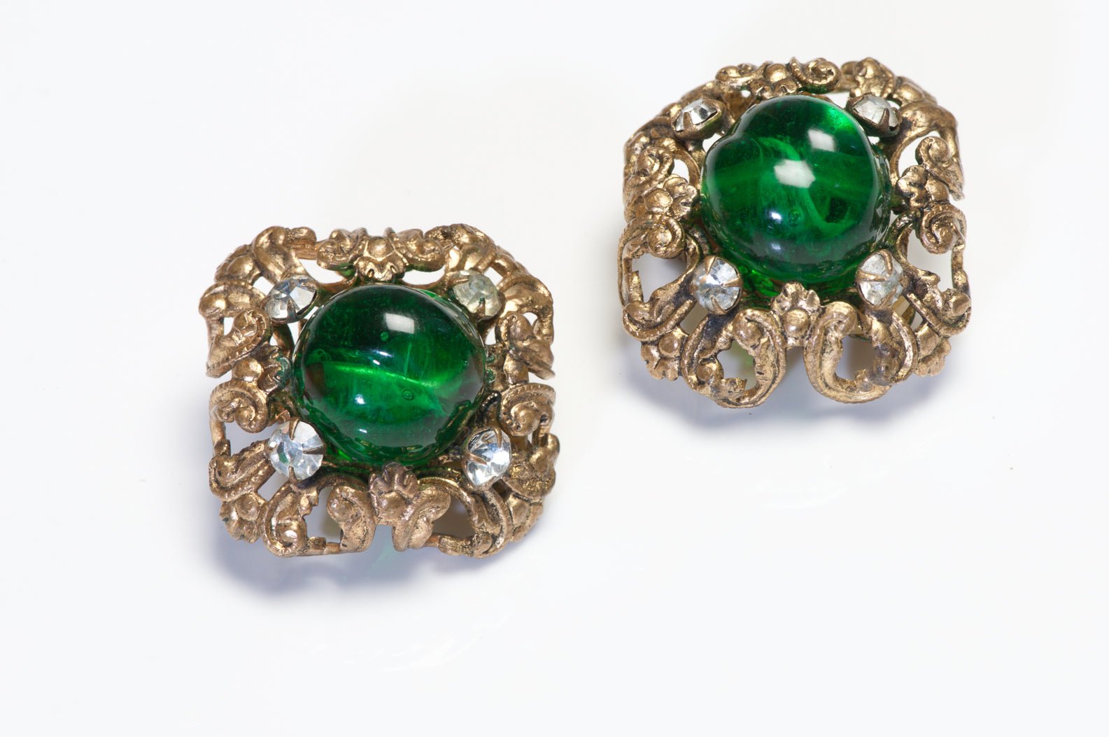 Vintage CHANEL Paris Maison Gripoix Green Glass Crystal Filigree Earrings