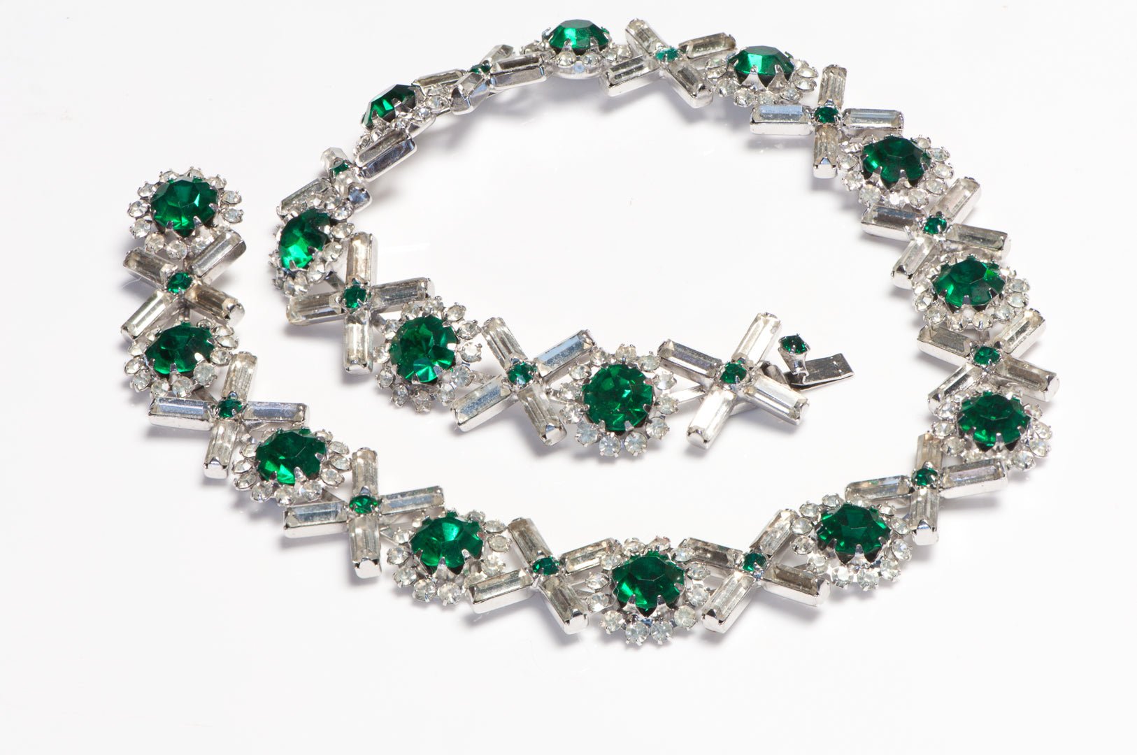 Vintage Kramer NY Rhodium Plated Green Crystal XO Collar Necklace