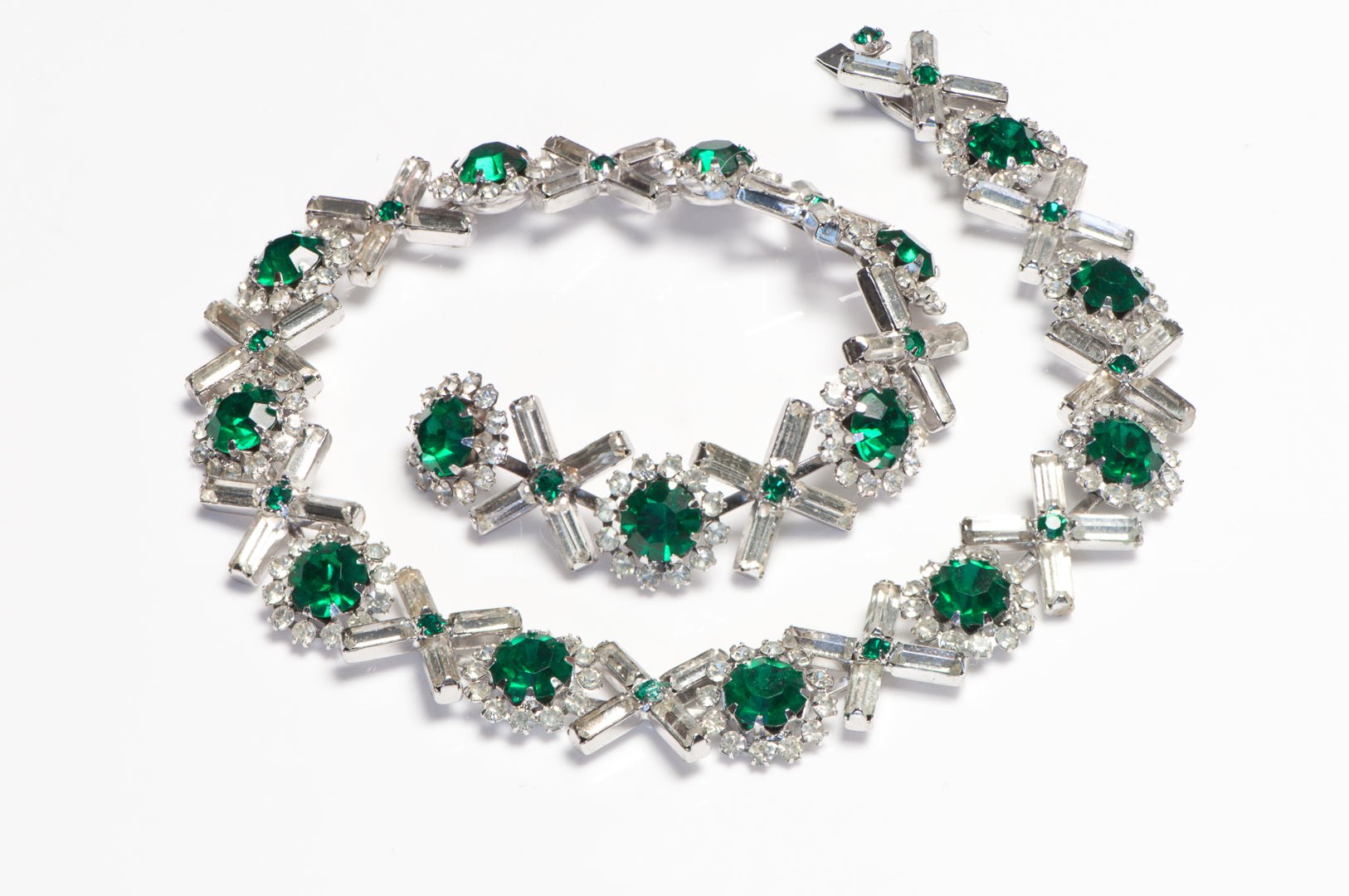 Vintage Kramer NY Rhodium Plated Green Crystal XO Collar Necklace