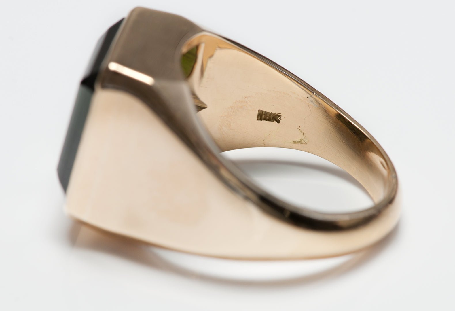 Vintage Men's 18K Yellow Gold Tourmaline Ring