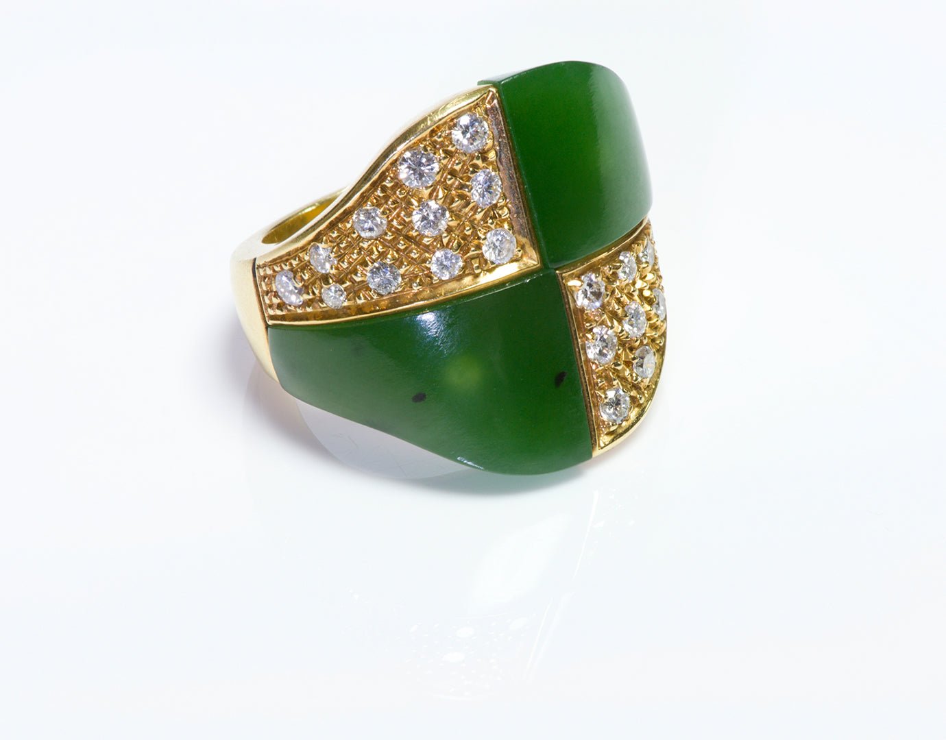 Vintage Nephrite Jade 18K Yellow Gold & Diamond Ring