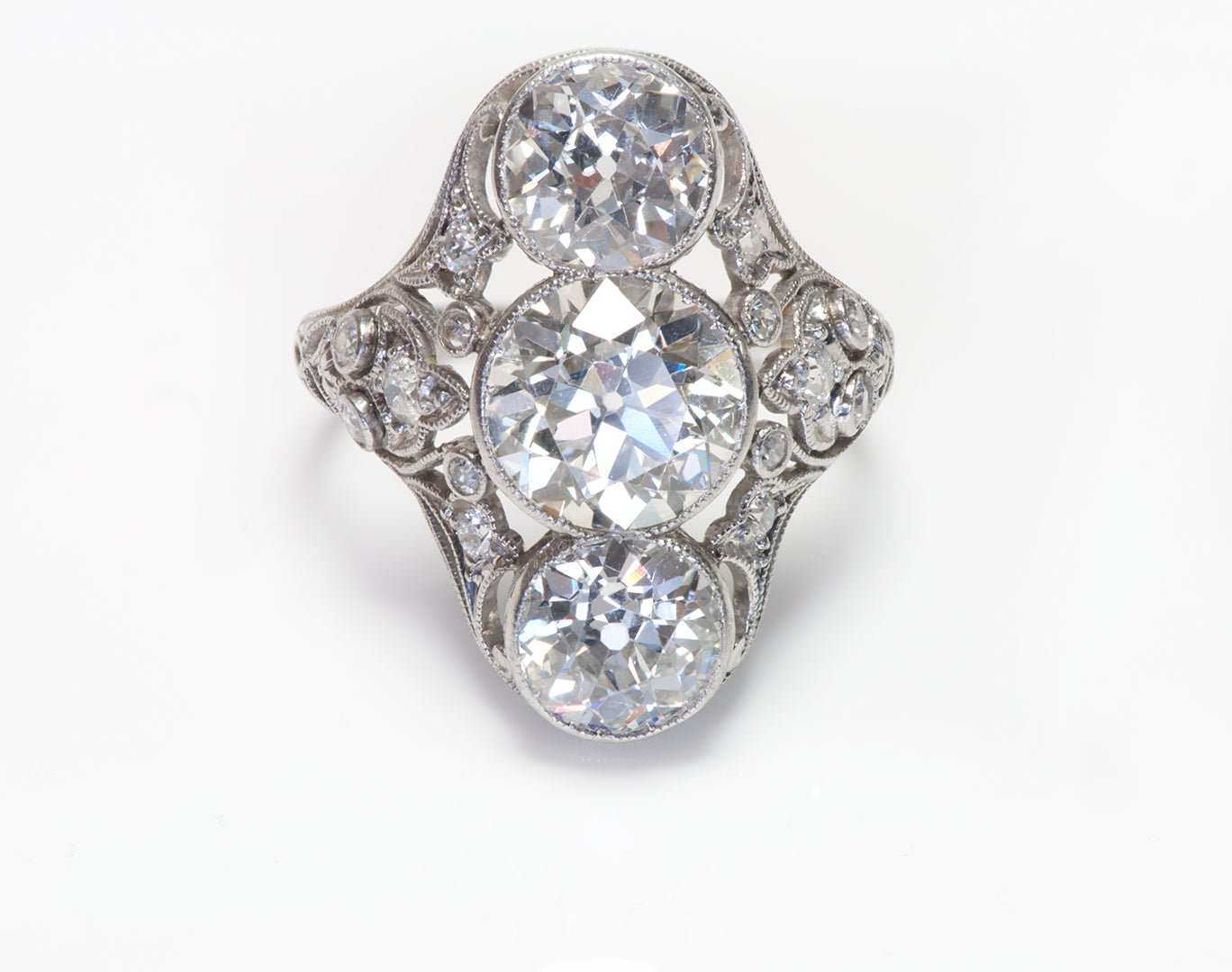 Vintage Platinum Brilliant Cut 3 Diamond Engagement Ring