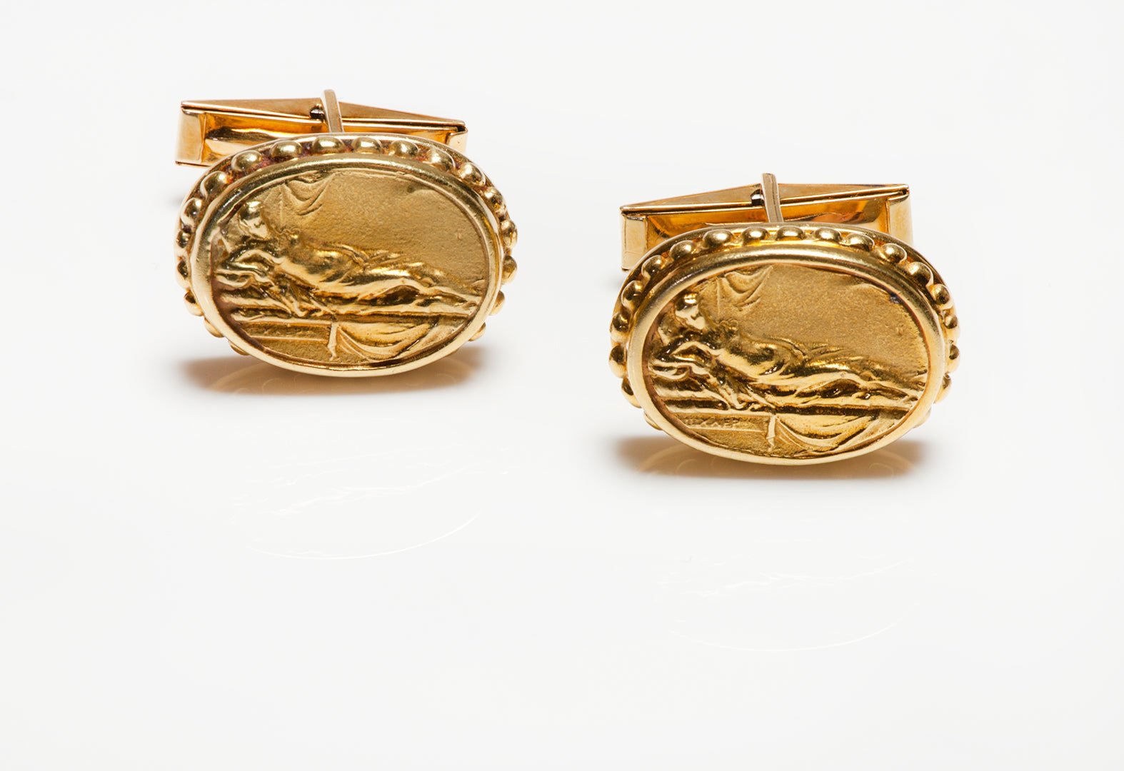 Vintage SeidenGang Athena 18K Yellow Gold Cufflinks