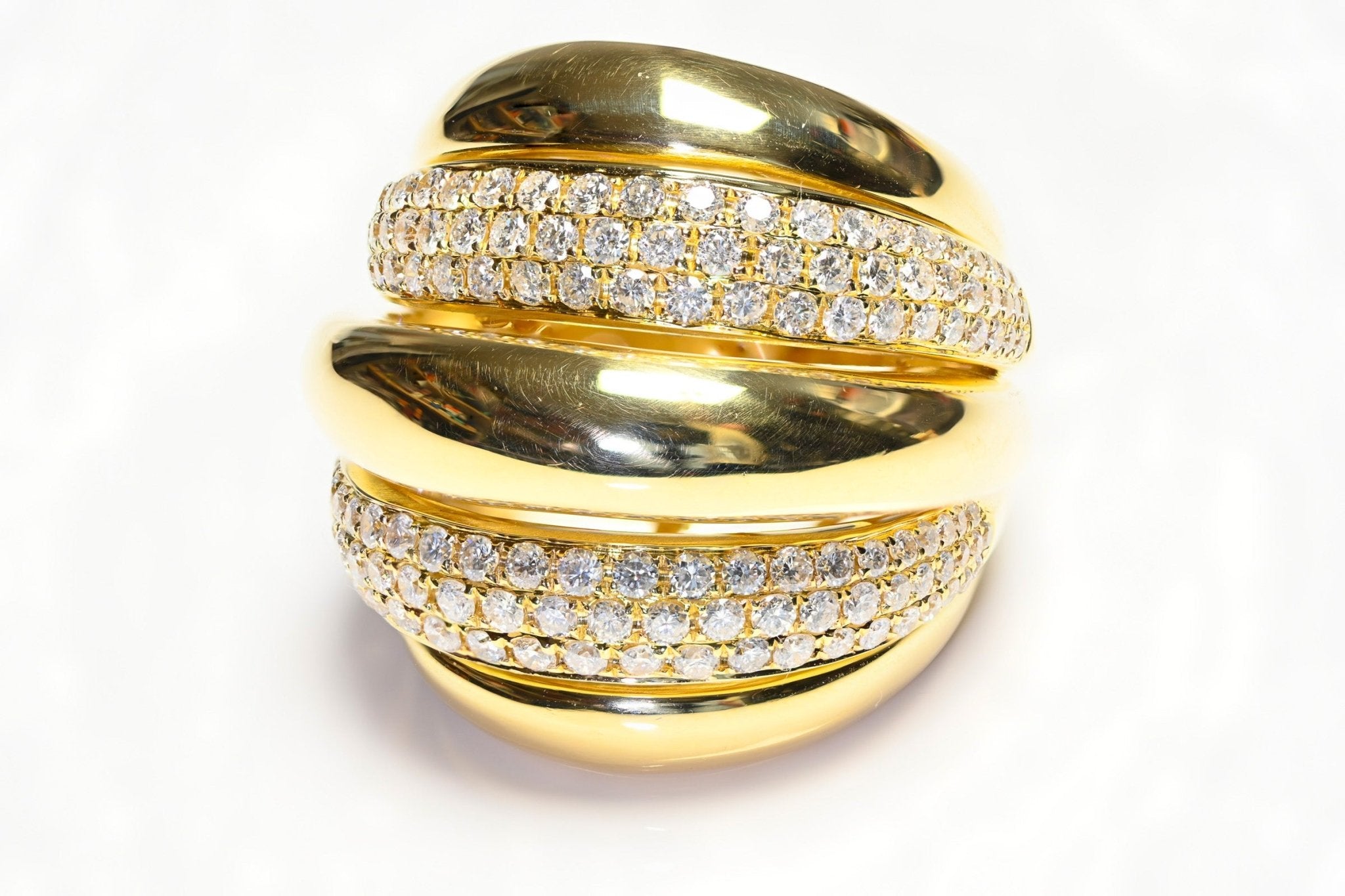 Vintage Yellow Gold Brilliant Diamond Ring