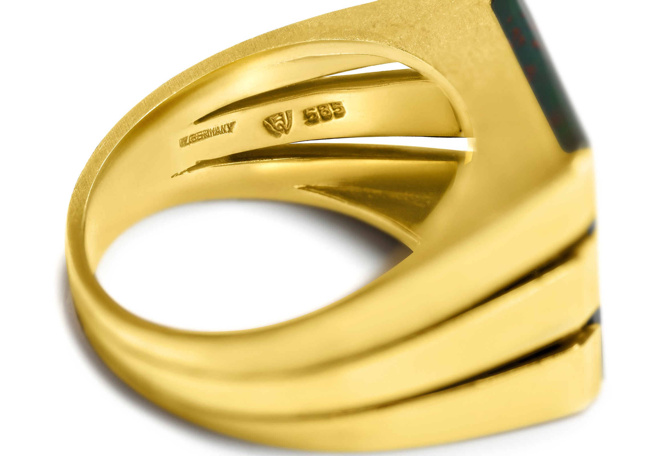 A vintage Germany made gold Men’s Bloodstone Signet Ring 14K Gold