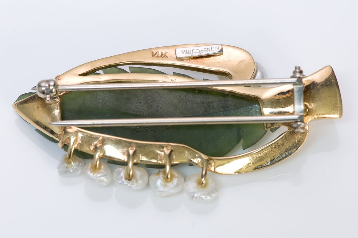 Wedderien Gold Nephrite Jade Freshwater Pearl Clips