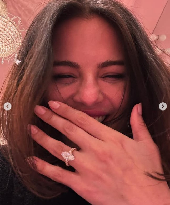 Selena Gomez Got Engaged